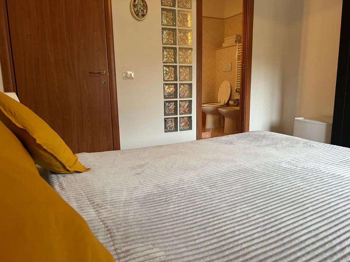 Centro Roma Metro Rebibbia Hotel ภายนอก รูปภาพ